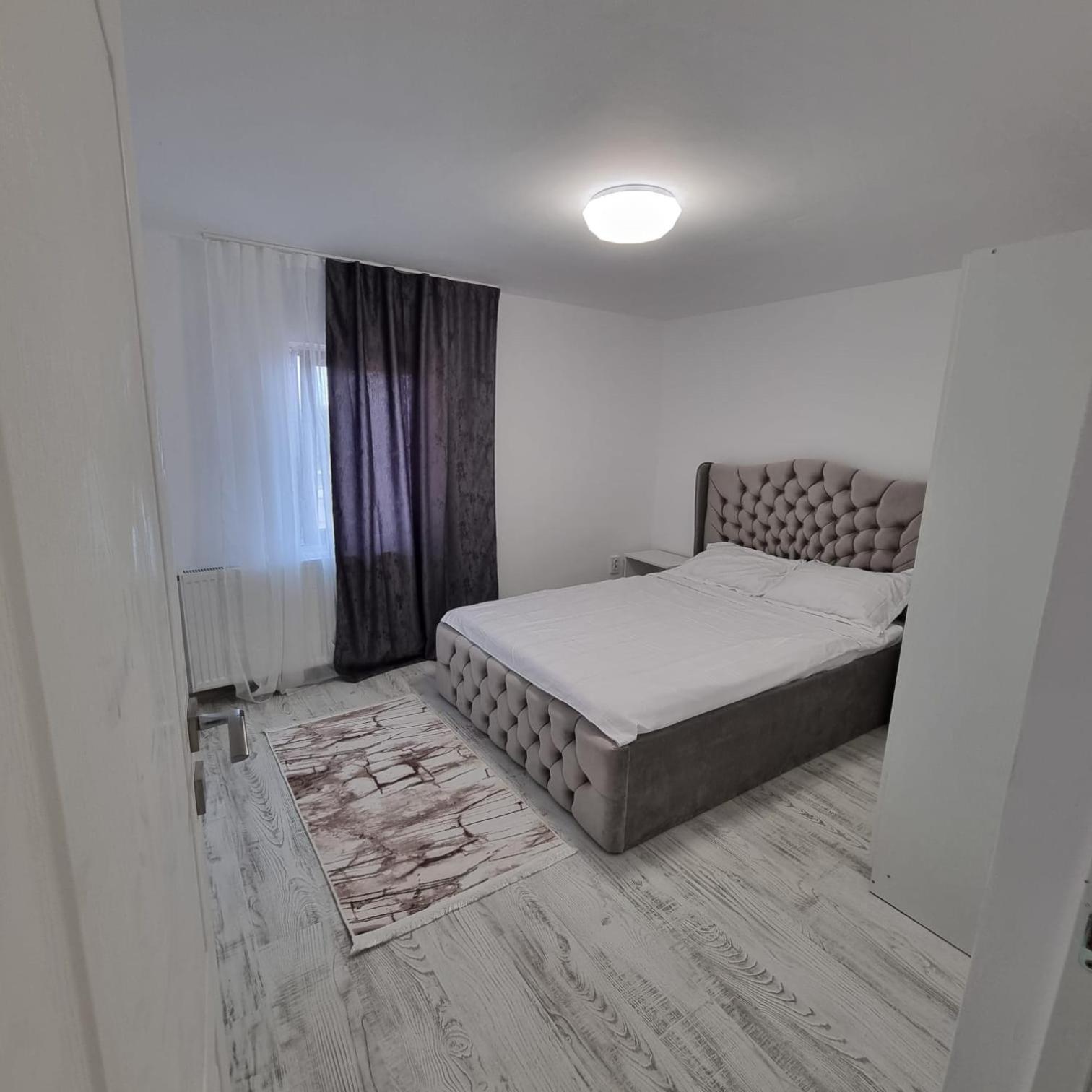 Lovely 2 Bedrooms Flat Cornelia- Central Corabia Kültér fotó